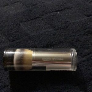 It complexion perfection buki